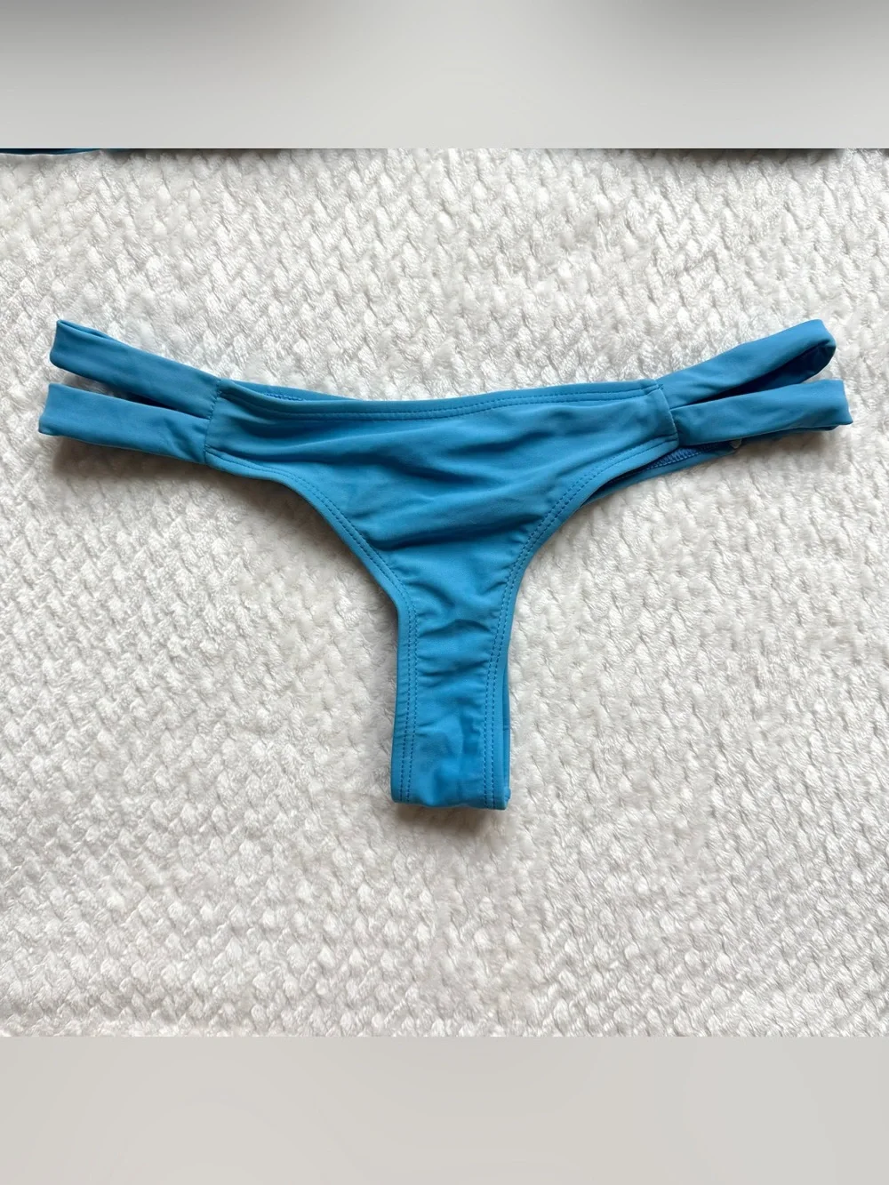 Boutine LA 3 Pc Bikini Set Swimsuit M Blue Mint 2 Tops 1 Bottom Beach Resort NWT